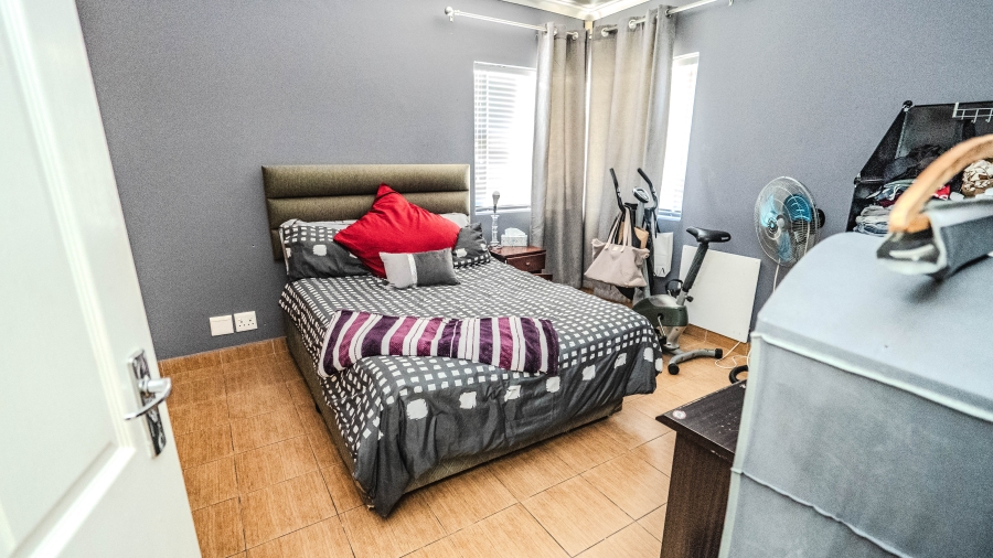 6 Bedroom Property for Sale in Rouxville Western Cape